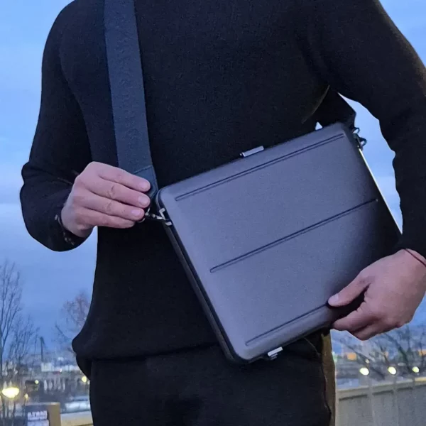 macbook-air-13-aluminum-hard-case-en