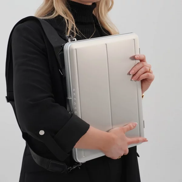 macbook-aluminum-hard-case-en